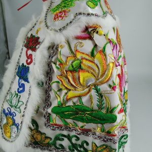 平蓮花衣含領圍T-白
