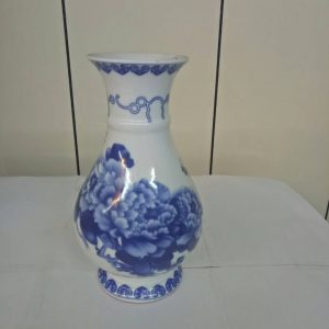 青花如意牡丹花瓶